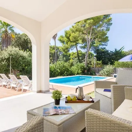 Vila Cala Galdana Sleeps 9 Pool Air Con Wifi *