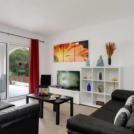 Cala Galdana Sleeps 9 Pool Air Con Wifi Vila *